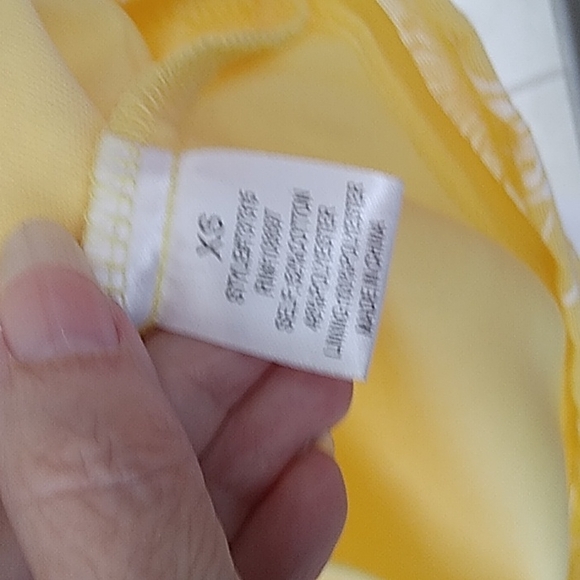 Top - Picture 4 of 4